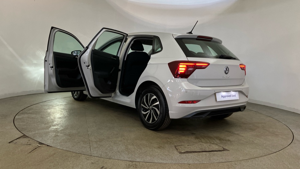 Volkswagen Polo 1.0 TSI Life 5dr Petrol Hatchback - Image 43