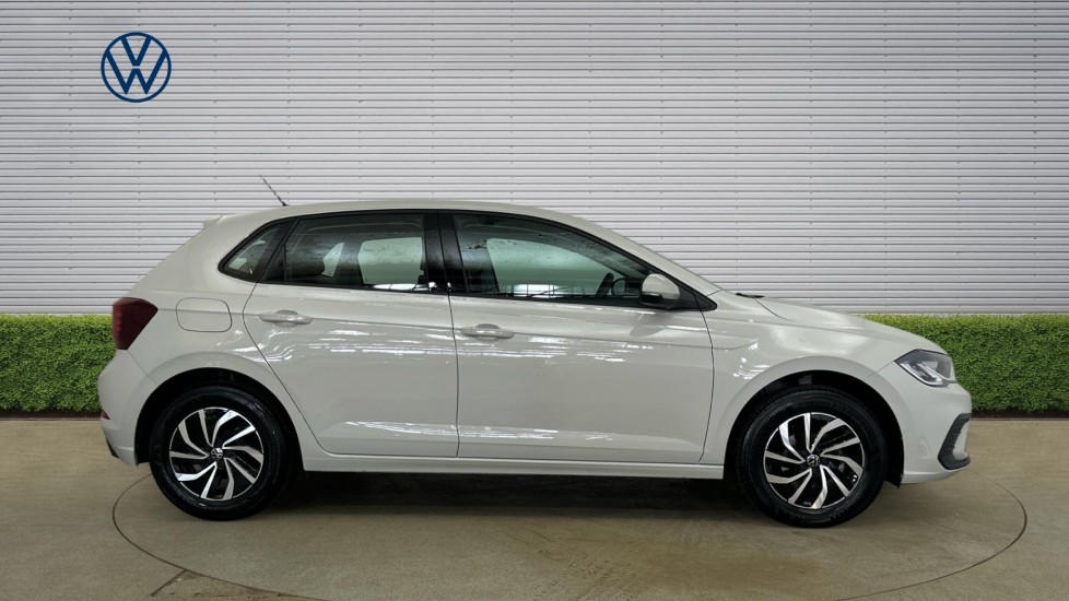 Volkswagen Polo 1.0 Life 5dr Petrol Hatchback - Image 4