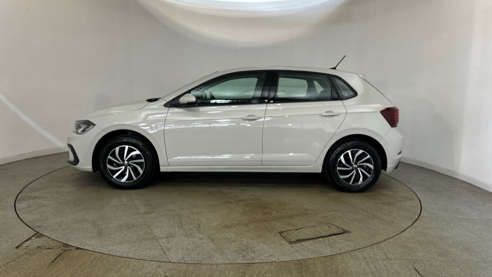 Volkswagen Polo 1.0 Life 5dr Petrol Hatchback - Image 24