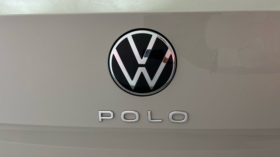 Volkswagen Polo 1.0 Life 5dr Petrol Hatchback - Image 42