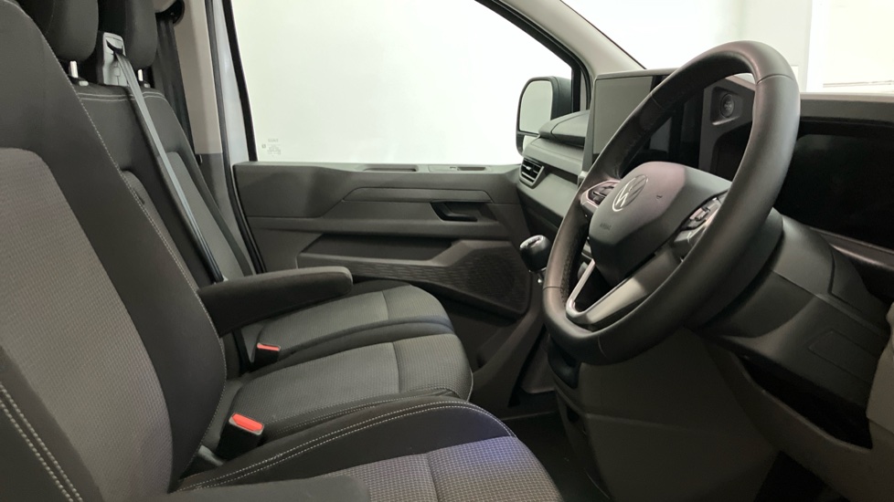 Volkswagen Transporter T28 Lwb Diesel 2.0 TDI 110 Commerce Plus Van [5 Plus] - Image 15