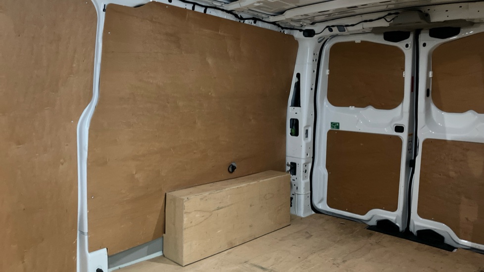 Volkswagen Transporter T28 Lwb Diesel 2.0 TDI 110 Commerce Plus Van [5 Plus] - Image 24