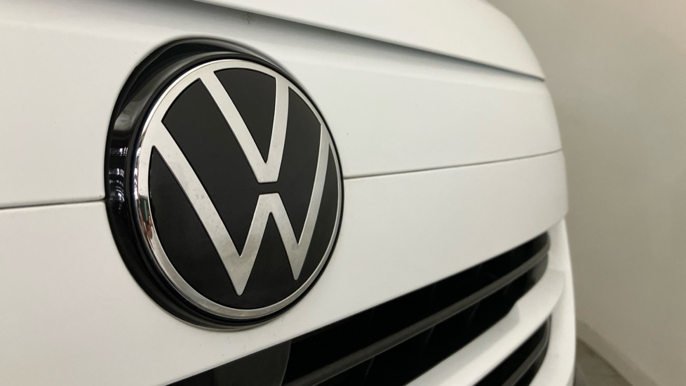 Volkswagen Transporter T28 Lwb Diesel 2.0 TDI 110 Commerce Plus Van [5 Plus] - Image 36