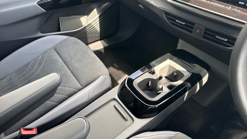 Volkswagen ID.4 210kW Match Pro 77kWh 5dr Auto Electric Estate - Image 14
