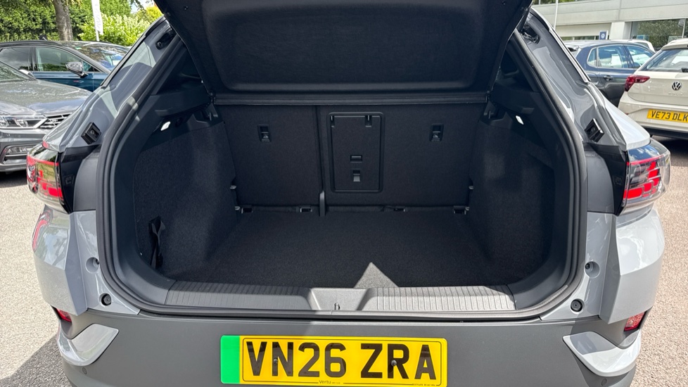 Volkswagen ID.4 210kW Match Pro 77kWh 5dr Auto Electric Estate - Image 20