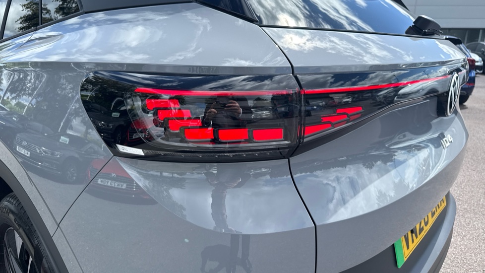 Volkswagen ID.4 210kW Match Pro 77kWh 5dr Auto Electric Estate - Image 32