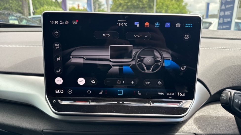 Volkswagen ID.4 210kW Match Pro 77kWh 5dr Auto Electric Estate - Image 38