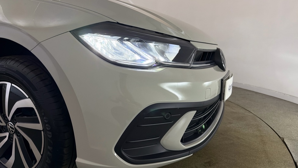 Volkswagen Polo 1.0 TSI Life 5dr Petrol Hatchback - Image 24