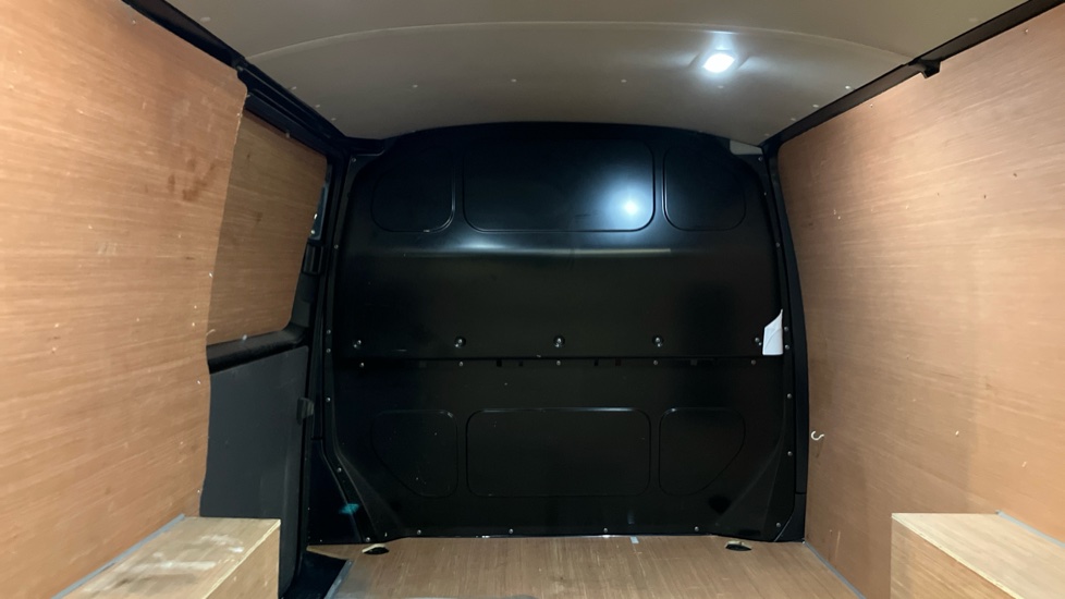 Volkswagen Transporter T28 Swb Diesel 2.0 TDI 110 Highline Van - Image 20