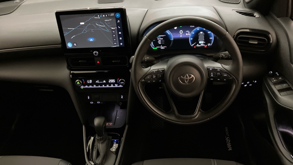 Toyota Yaris Cross 1.5 Hybrid 130 Premiere Edition 5dr CVT Hybrid Estate - Image 9