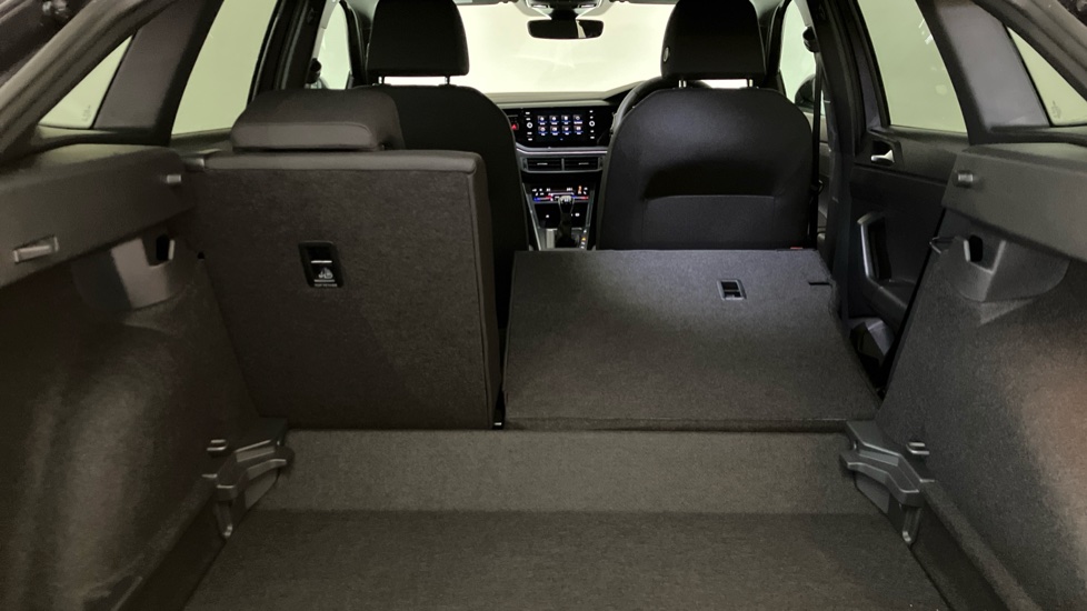 Volkswagen Taigo 1.0 TSI 115 Black Edition 5dr Petrol Hatchback - Image 44