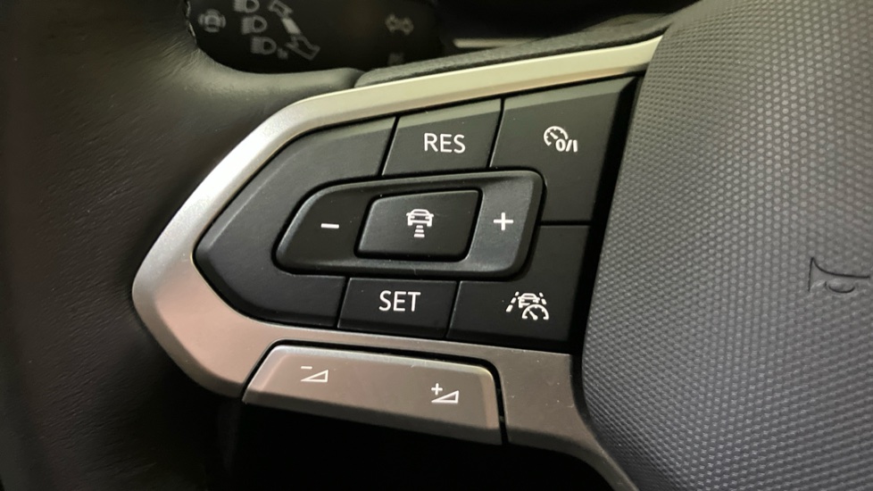 Volkswagen Polo 1.0 TSI R-Line 5dr Petrol Hatchback - Image 17