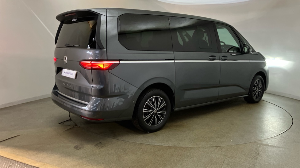Volkswagen Multivan 2.0 TSI Style 5dr LWB DSG Petrol Estate - Image 36