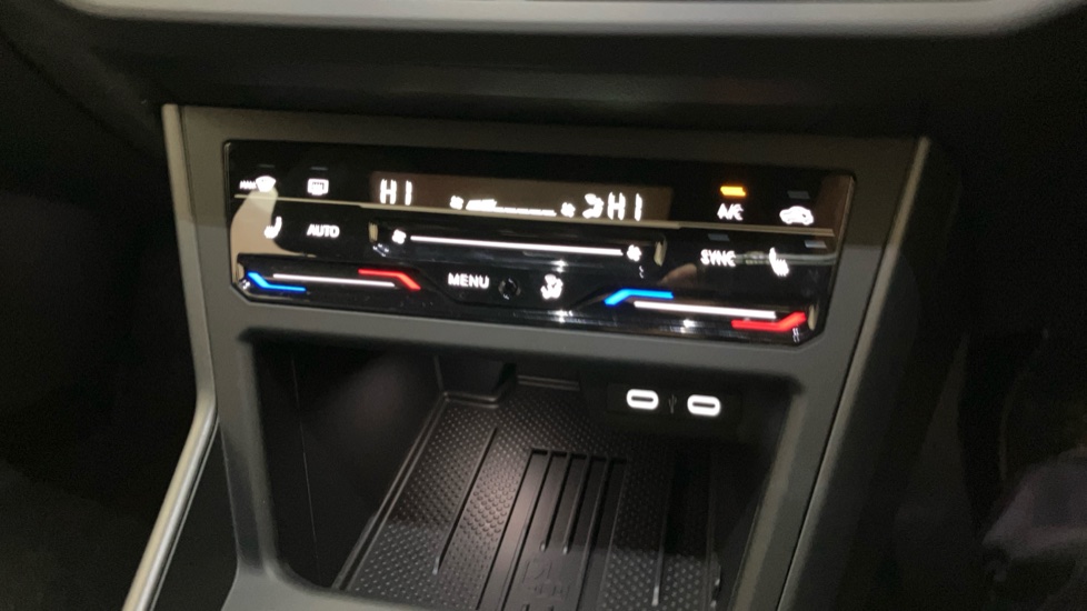 Volkswagen Taigo 1.0 TSI 115 Black Edition 5dr Petrol Hatchback - Image 13