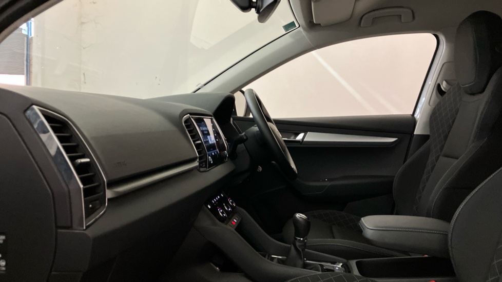 Skoda Karoq 1.6 TDI SE 5dr Diesel Estate - Image 22