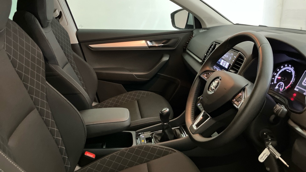 Skoda Karoq 1.6 TDI SE 5dr Diesel Estate - Image 27