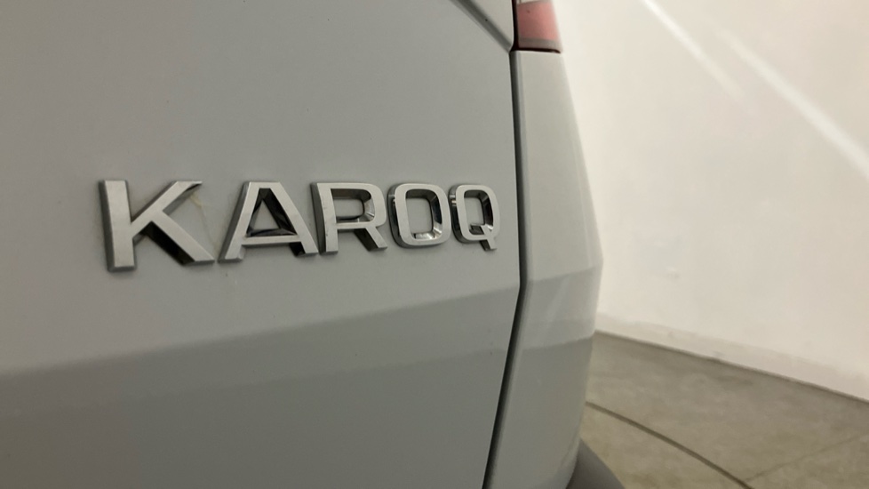 Skoda Karoq 1.6 TDI SE 5dr Diesel Estate - Image 28