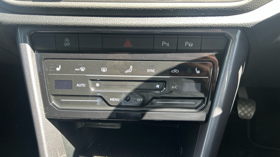 Volkswagen T-Roc 1.5 TSI Style 5dr Petrol Hatchback - Image 13