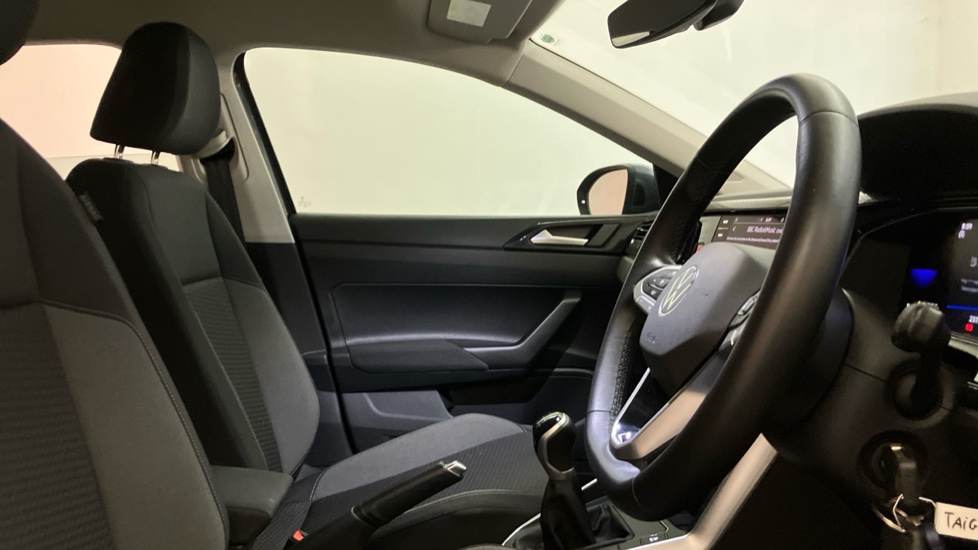 Volkswagen Taigo 1.0 TSI 110 Life 5dr Petrol Hatchback - Image 15