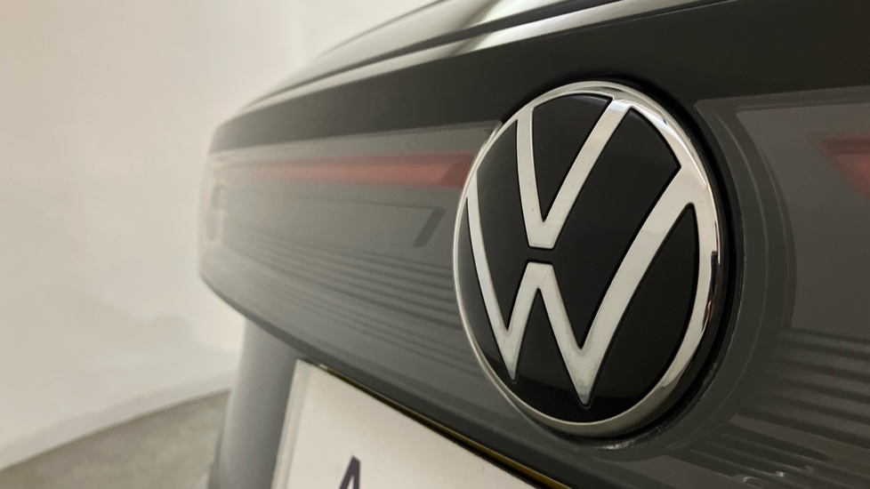 Volkswagen Taigo 1.0 TSI 110 Life 5dr Petrol Hatchback - Image 24