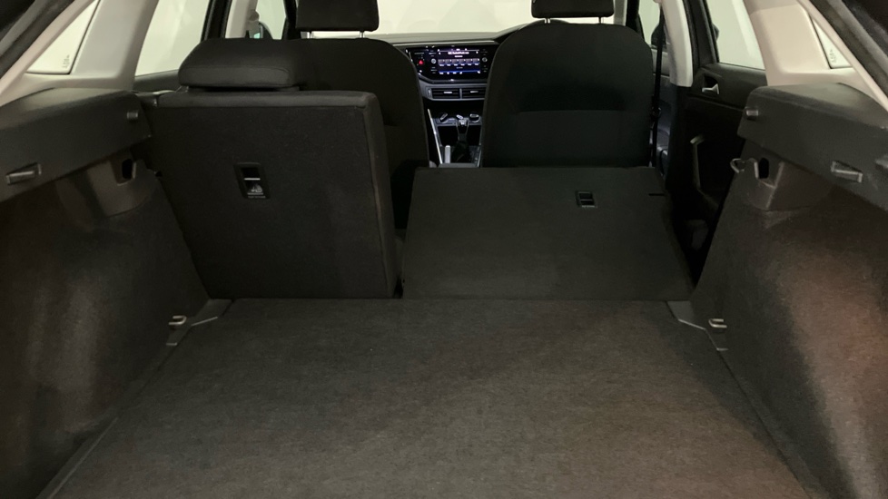 Volkswagen Taigo 1.0 TSI 110 Life 5dr Petrol Hatchback - Image 33