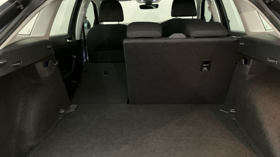 Volkswagen Taigo 1.0 TSI 110 Life 5dr Petrol Hatchback - Image 35