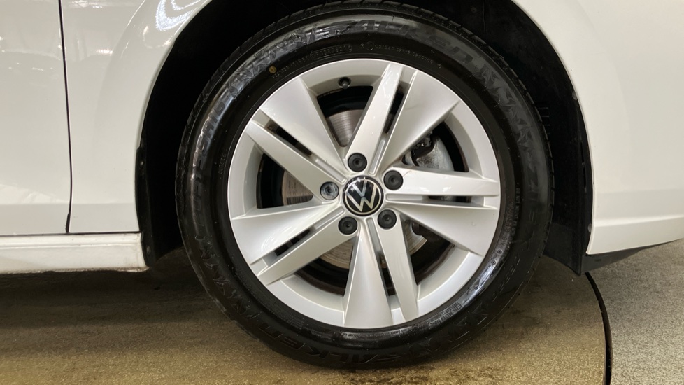 Volkswagen Golf 1.5 TSI Life 5dr Petrol Hatchback - Image 5