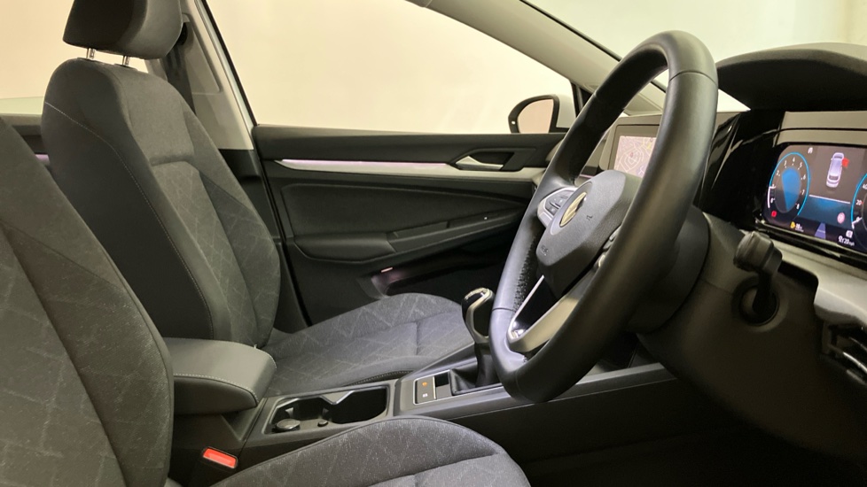 Volkswagen Golf 1.5 TSI Life 5dr Petrol Hatchback - Image 15
