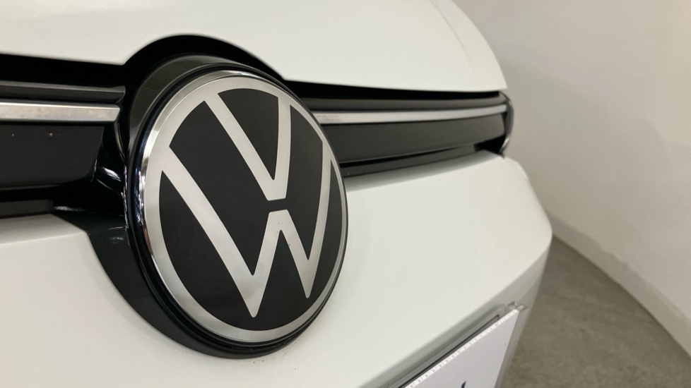 Volkswagen Golf 1.5 TSI Life 5dr Petrol Hatchback - Image 27