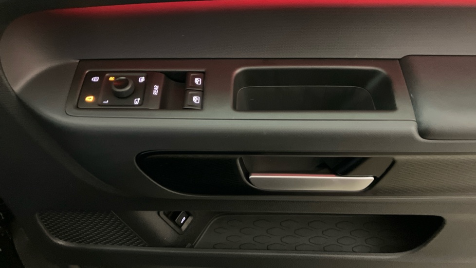 Volkswagen ID. Buzz 250kW GTX Pro 79kWh 5dr 4MOTION Auto Electric Estate - Image 19