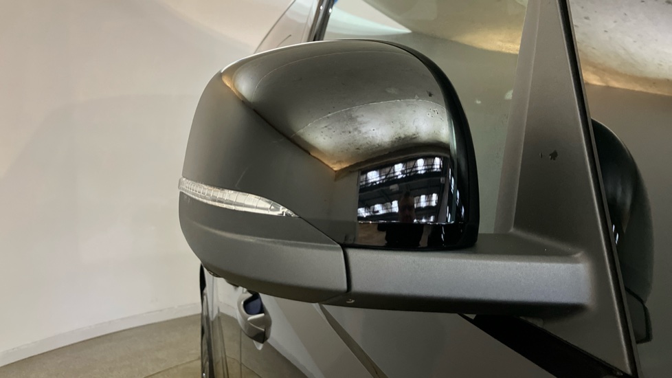 Volkswagen ID. Buzz 250kW GTX Pro 79kWh 5dr 4MOTION Auto Electric Estate - Image 32