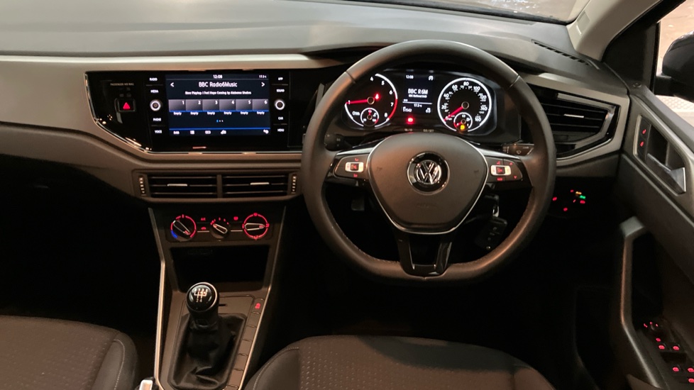 Volkswagen Polo 1.0 TSI 95 SE 5dr Petrol Hatchback - Image 9