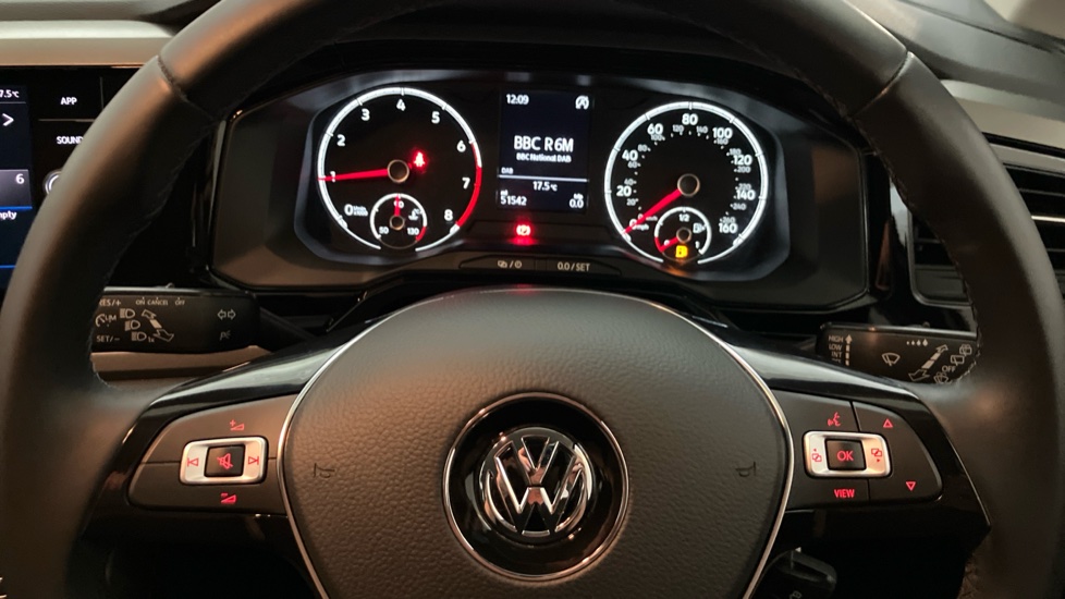 Volkswagen Polo 1.0 TSI 95 SE 5dr Petrol Hatchback - Image 10