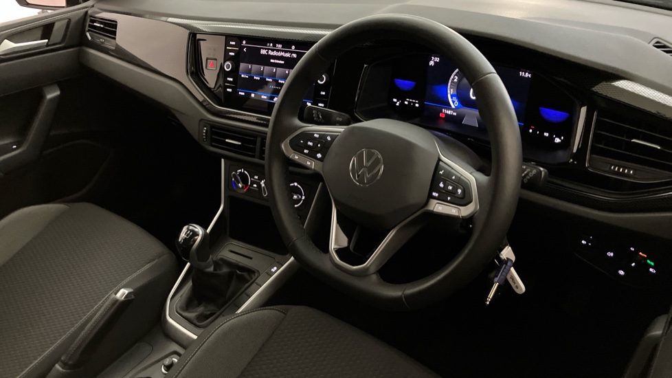 Volkswagen Polo 1.0 Life 5dr Petrol Hatchback - Image 6