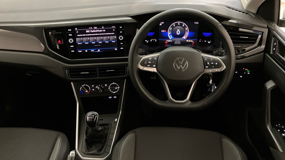 Volkswagen Polo 1.0 Life 5dr Petrol Hatchback - Image 9