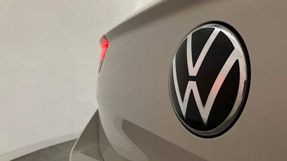Volkswagen T-Roc 1.0 TSI Life 5dr Petrol Hatchback - Image 26