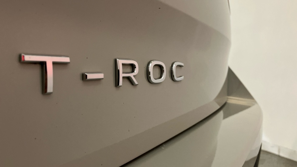 Volkswagen T-Roc 1.0 TSI Life 5dr Petrol Hatchback - Image 27