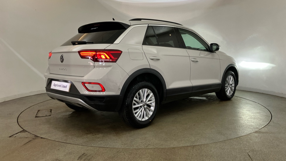 Volkswagen T-Roc 1.0 TSI Life 5dr Petrol Hatchback - Image 40