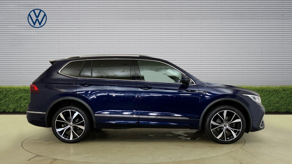 Volkswagen Tiguan Allspace 2.0 TDI R-Line 5dr DSG Diesel Estate - Image 4