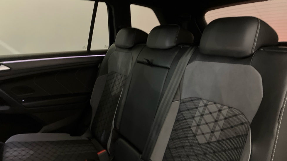 Volkswagen Tiguan Allspace 2.0 TDI R-Line 5dr DSG Diesel Estate - Image 16