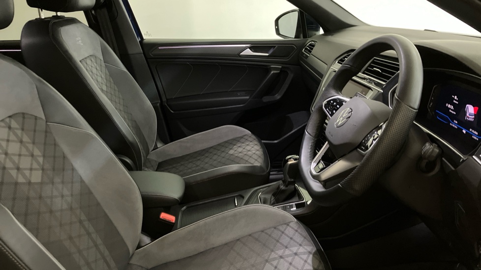 Volkswagen Tiguan Allspace 2.0 TDI R-Line 5dr DSG Diesel Estate - Image 37