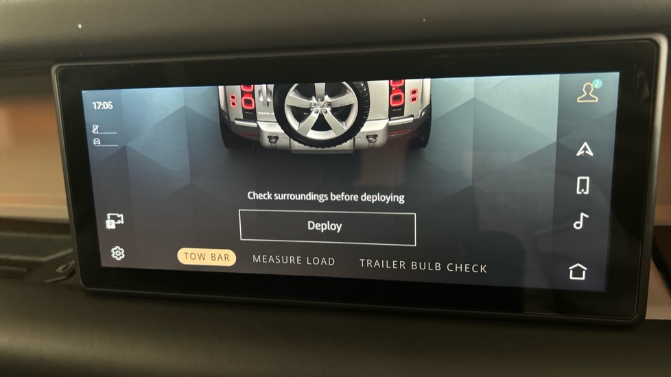 Land Rover Defender 3.0 D300 SE 110 5dr Auto Diesel Estate - Image 37