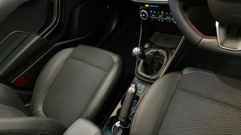 Ford Fiesta 1.0 EcoBoost Hybrid mHEV 125 ST-Line X Edition 5dr Petrol Hatchback - Image 14