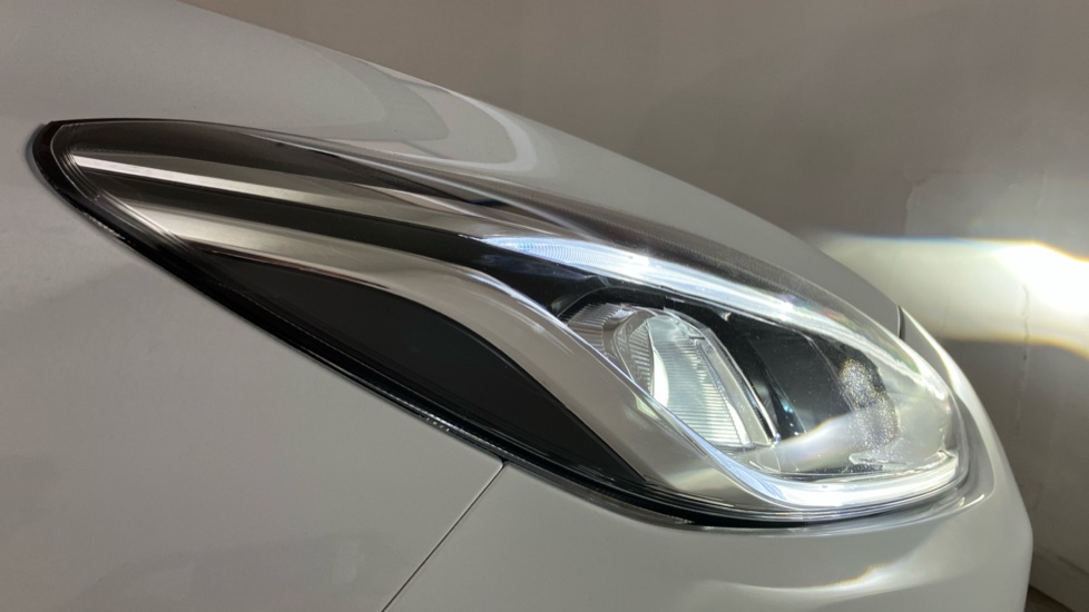 Ford Fiesta 1.0 EcoBoost Hybrid mHEV 125 ST-Line X Edition 5dr Petrol Hatchback - Image 33
