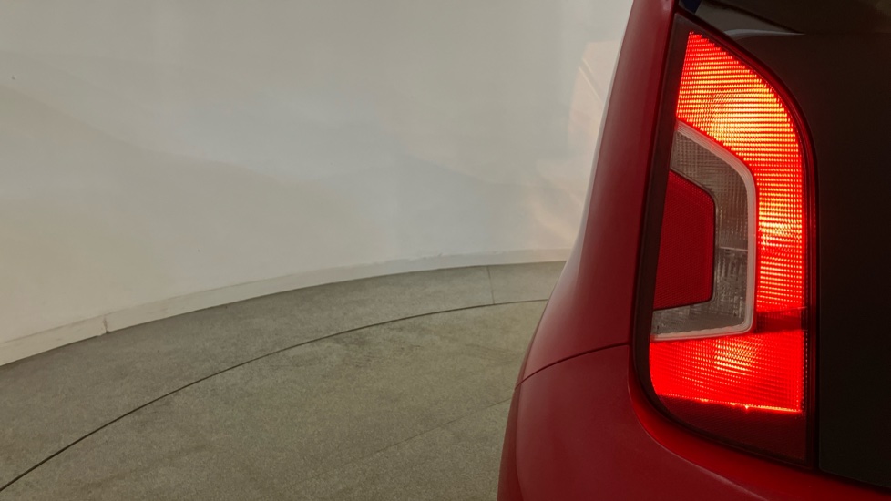 Volkswagen Up 1.0 Move Up 5dr Petrol Hatchback - Image 26