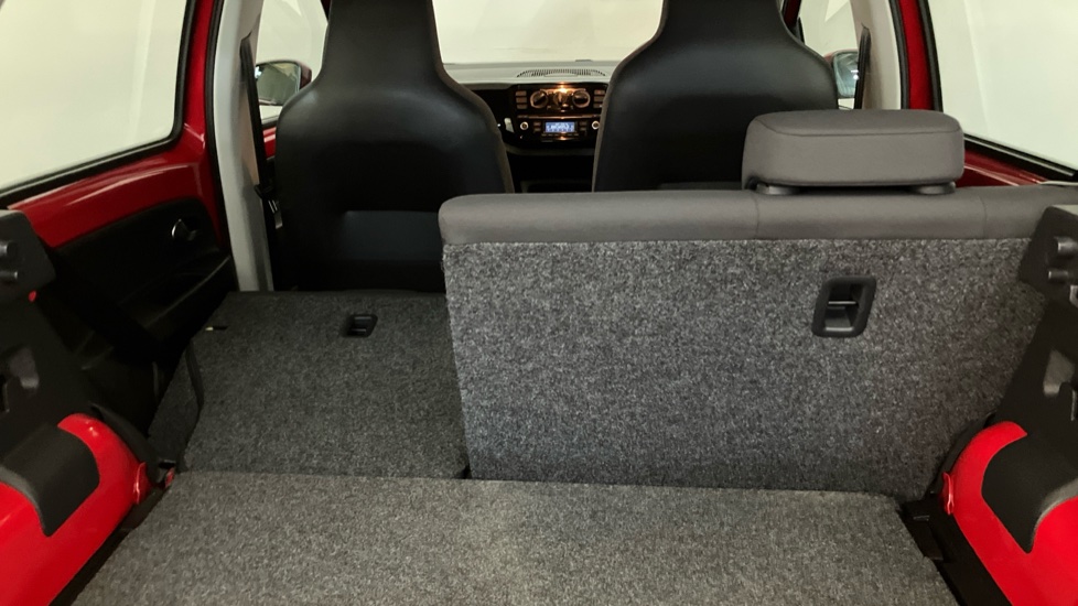 Volkswagen Up 1.0 Move Up 5dr Petrol Hatchback - Image 31
