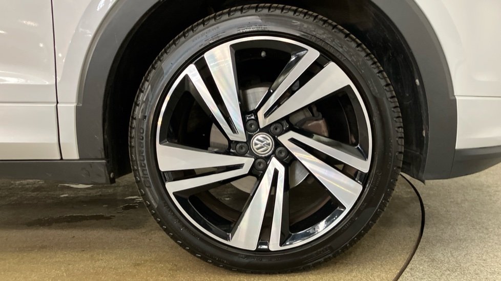 Volkswagen T-Cross 1.0 TSI 115 R-Line 5dr DSG Petrol Estate - Image 5
