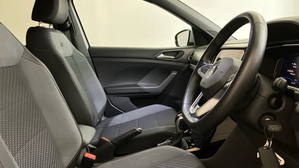 Volkswagen T-Cross 1.0 TSI 115 R-Line 5dr DSG Petrol Estate - Image 15