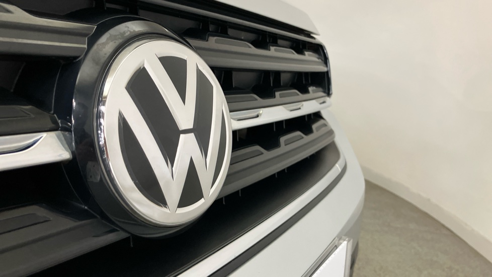 Volkswagen T-Cross 1.0 TSI 115 R-Line 5dr DSG Petrol Estate - Image 30