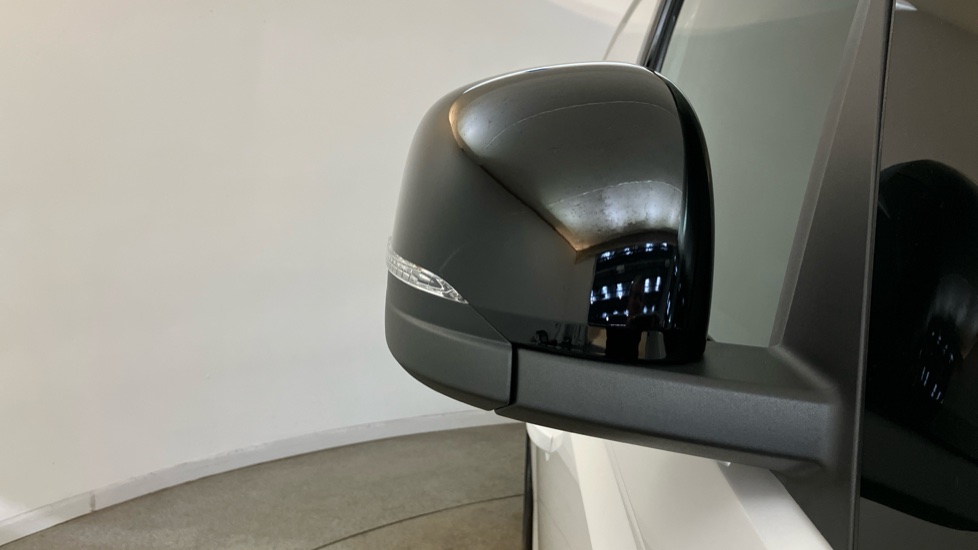 Volkswagen Id.Buzz Cargo 210kW Commerce Plus 79kWh Auto - Image 29